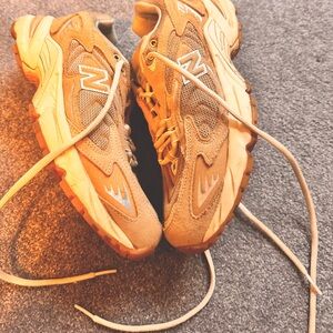Gently worn New Balance sneakers!